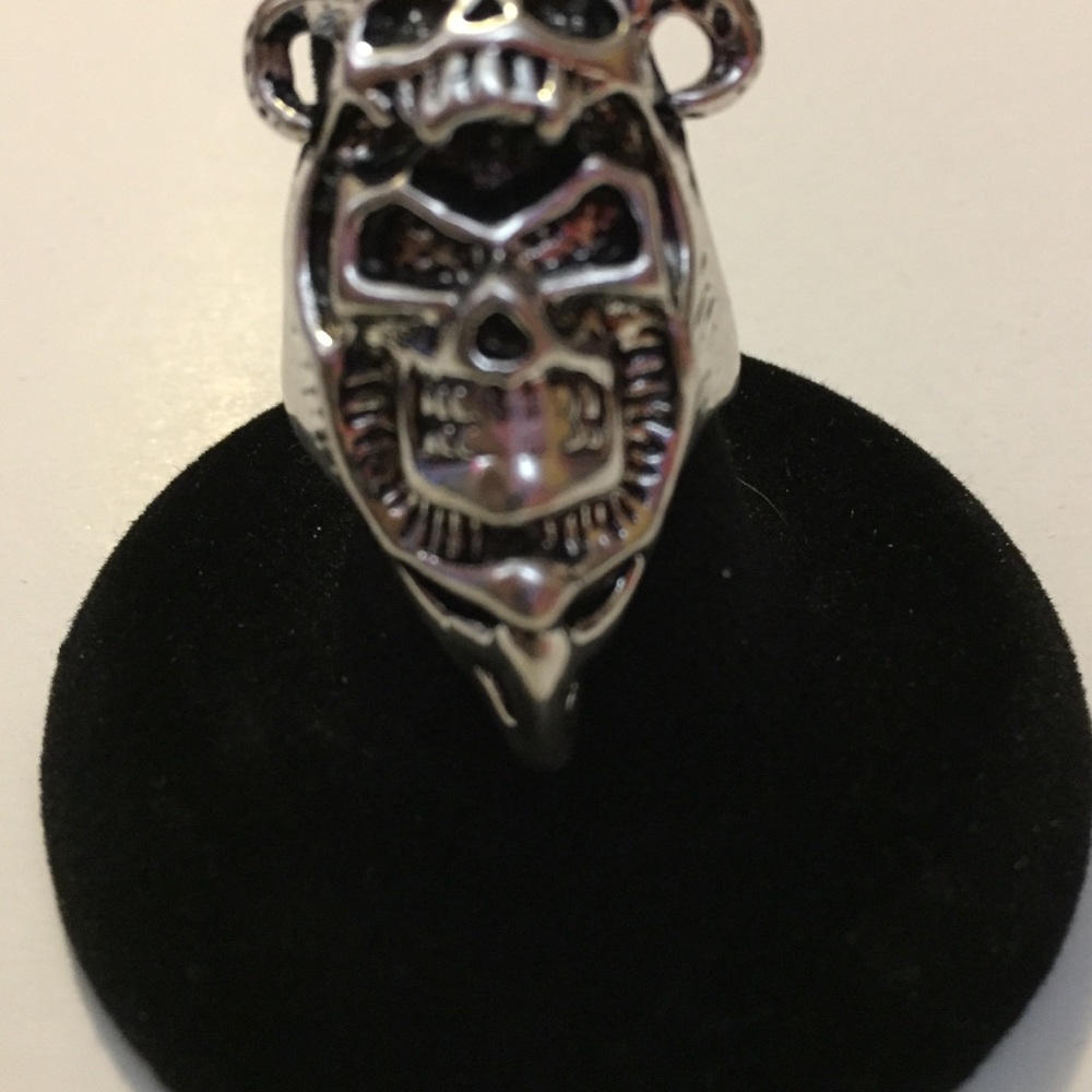 Rings - Picture 6 of 8